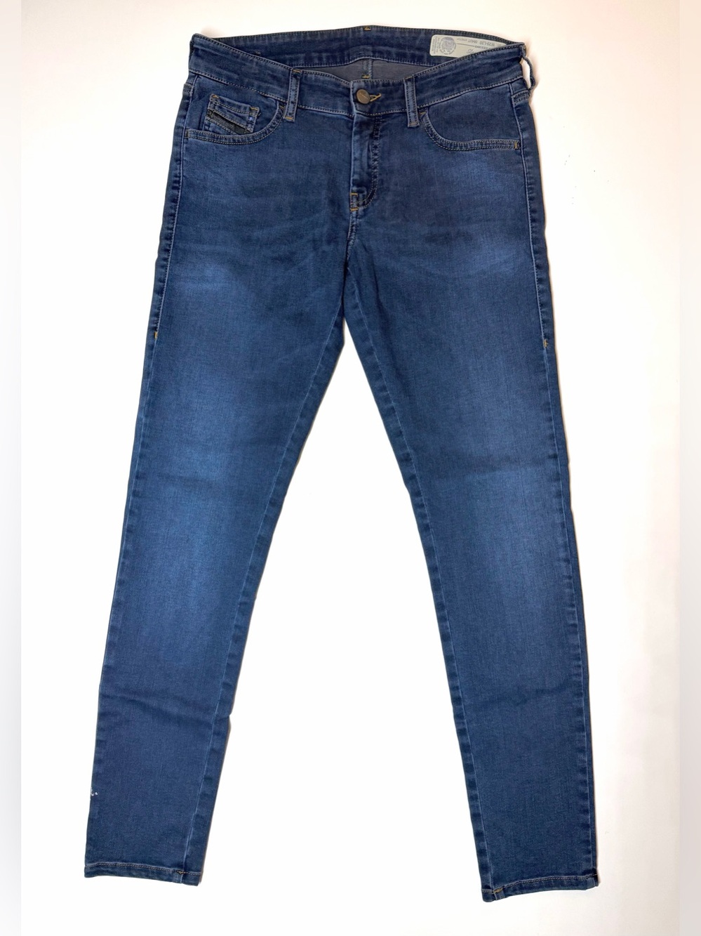 Diesel Women’s Slandy- Low Super Slim Skinny Low Waist Jeans Size- W 29- L 30